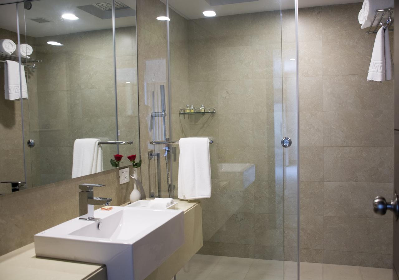 Inde Hotel Chattarpur Нью-Дели Экстерьер фото