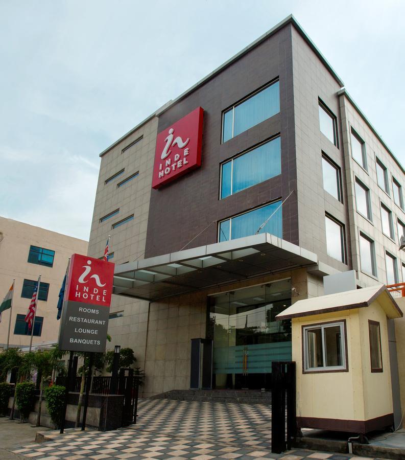 Inde Hotel Chattarpur Нью-Дели Экстерьер фото